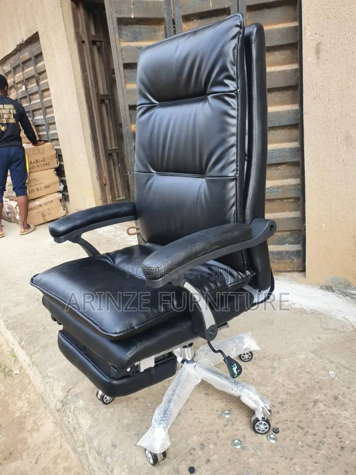 Strong Chair With Legrest
