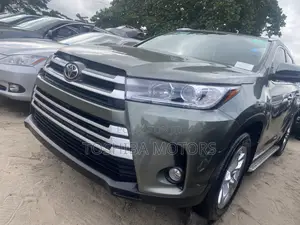 Toyota Highlander Limited V6 4x4 (3.5L 6cyl 6A) 2016 Green