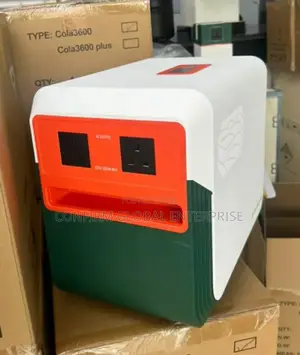 Brand New Cola 3600wh Solar Generator With 4 Solar Panels