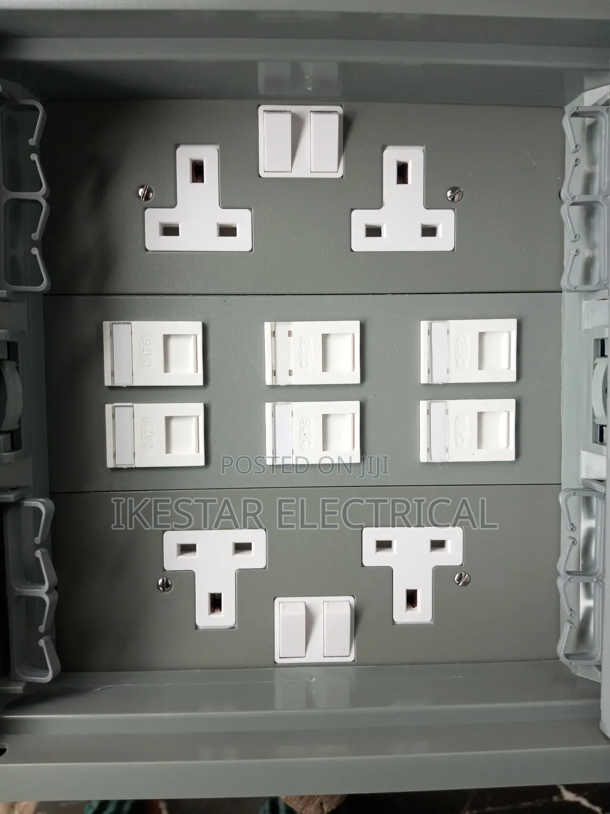 Floor Box Socket + Data