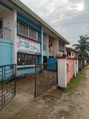 5bdrm Duplex in Umoren Extension, for sale