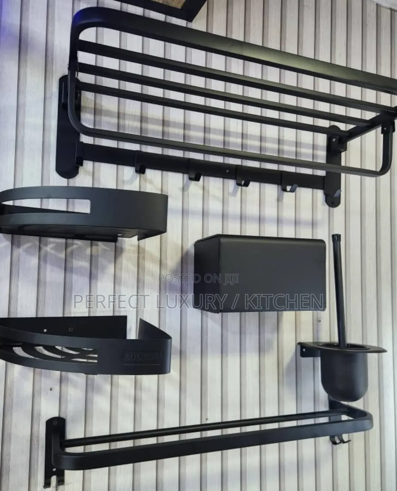 Matte Black Bathroom Accessories Set