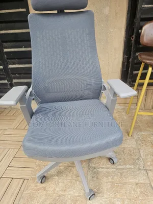 Office Swivel Chair With Headrest