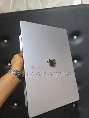 Laptop Apple MacBook Pro 2021 M1 32GB Apple M1 Max SSD 1T