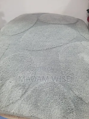 Quality Foot Mats , Rugs .