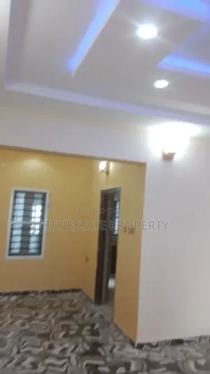 2bdrm Block of Flats in City Estate, Port-Harcourt for rent
