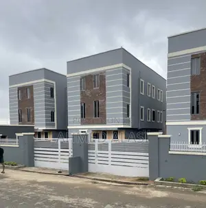 5bdrm Duplex in Bodija for sale