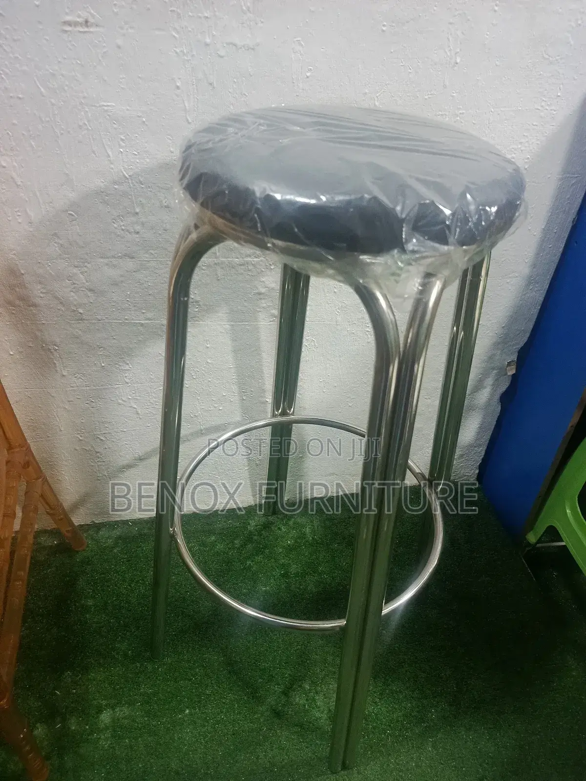 High Stool Without Back Rest