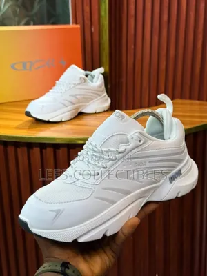 Best Quality White Dior Sneakers