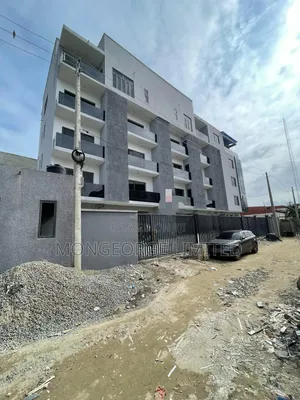 2bdrm Apartment in Lekki Phase 1 for sale
