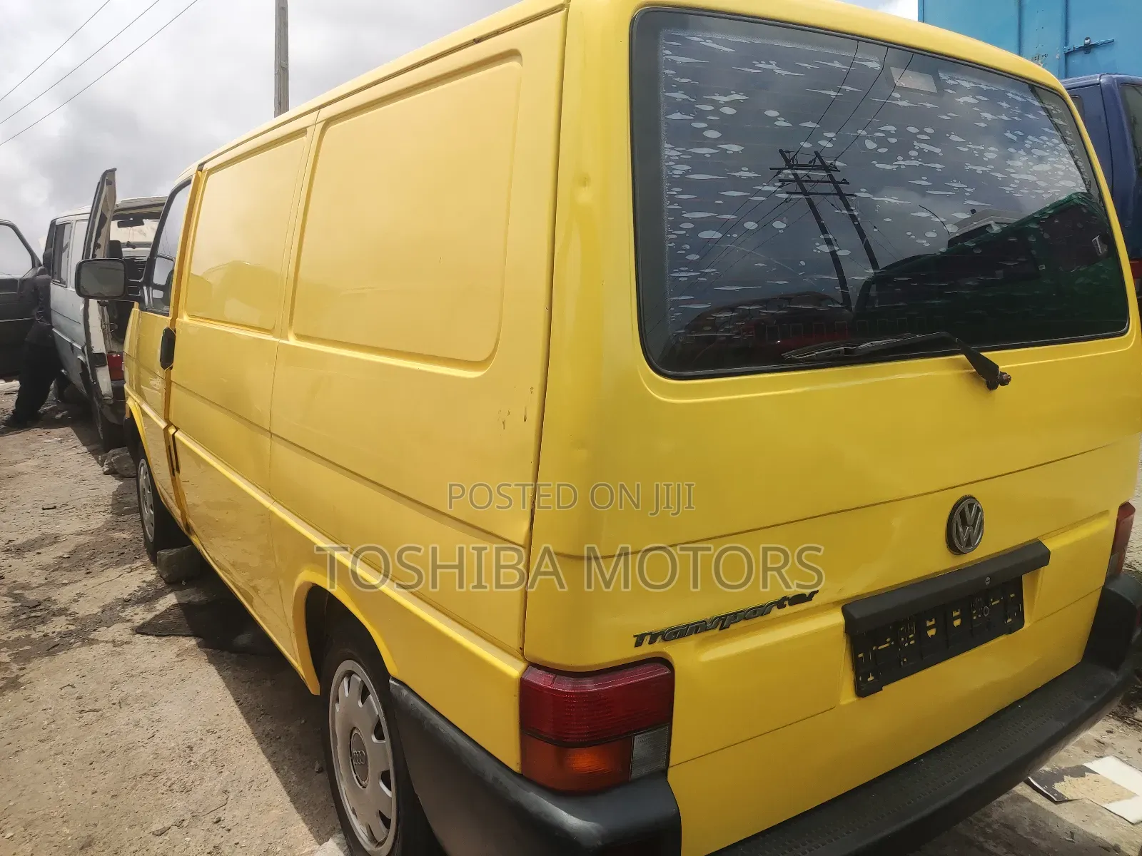 Volkswagen Transporter 2004 Yellow