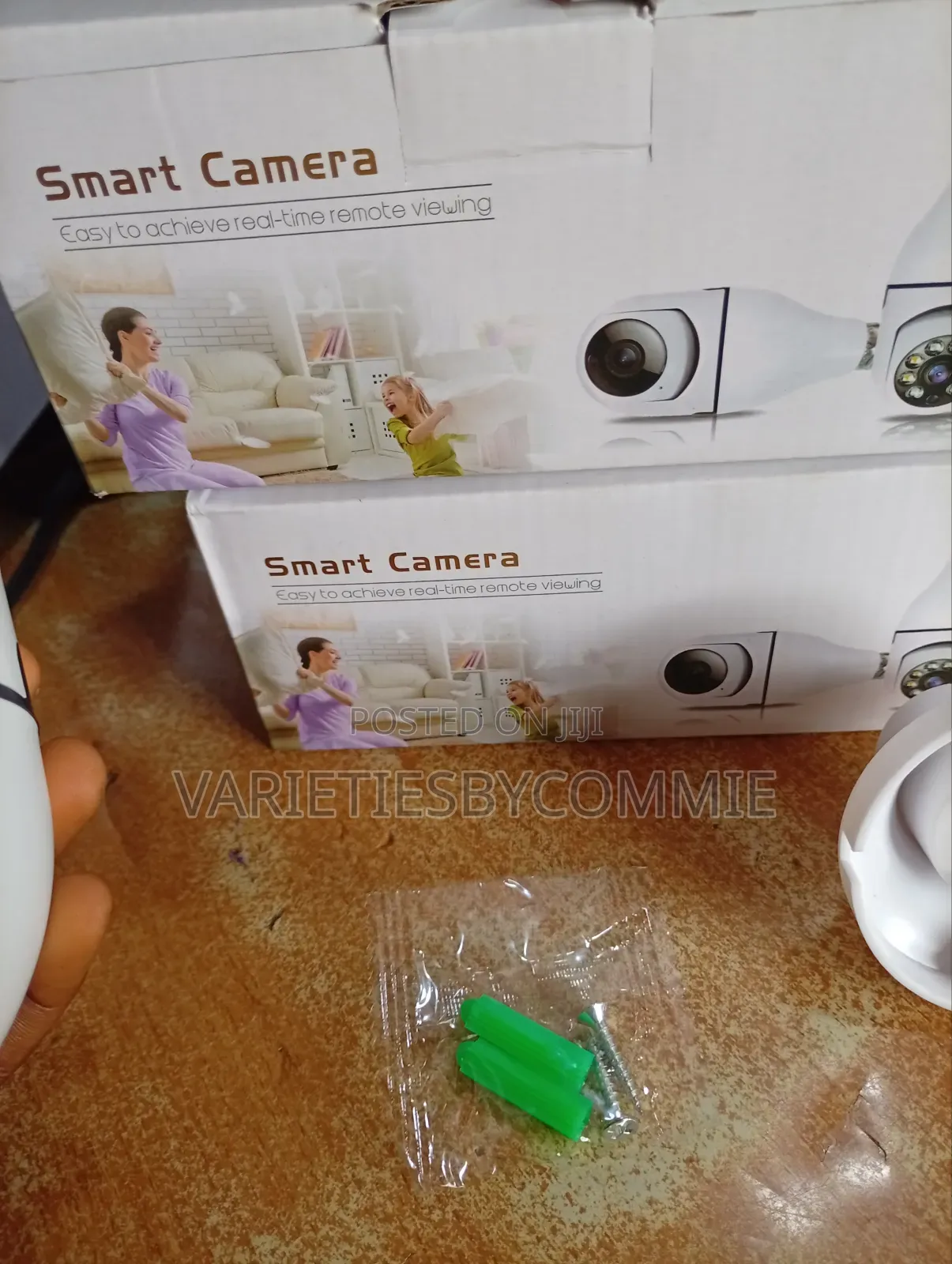 360 Degree Panoramic Wireless Auto Tracking Bulb PTZ Wifi Camera