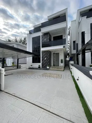 5bdrm Duplex in Ikota for sale