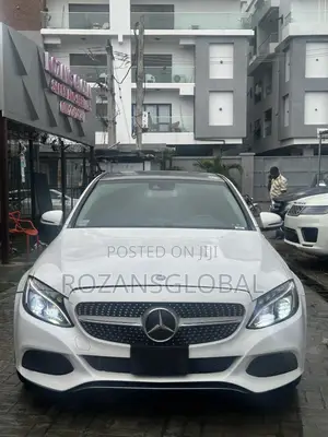 Mercedes-Benz C300 2017 White