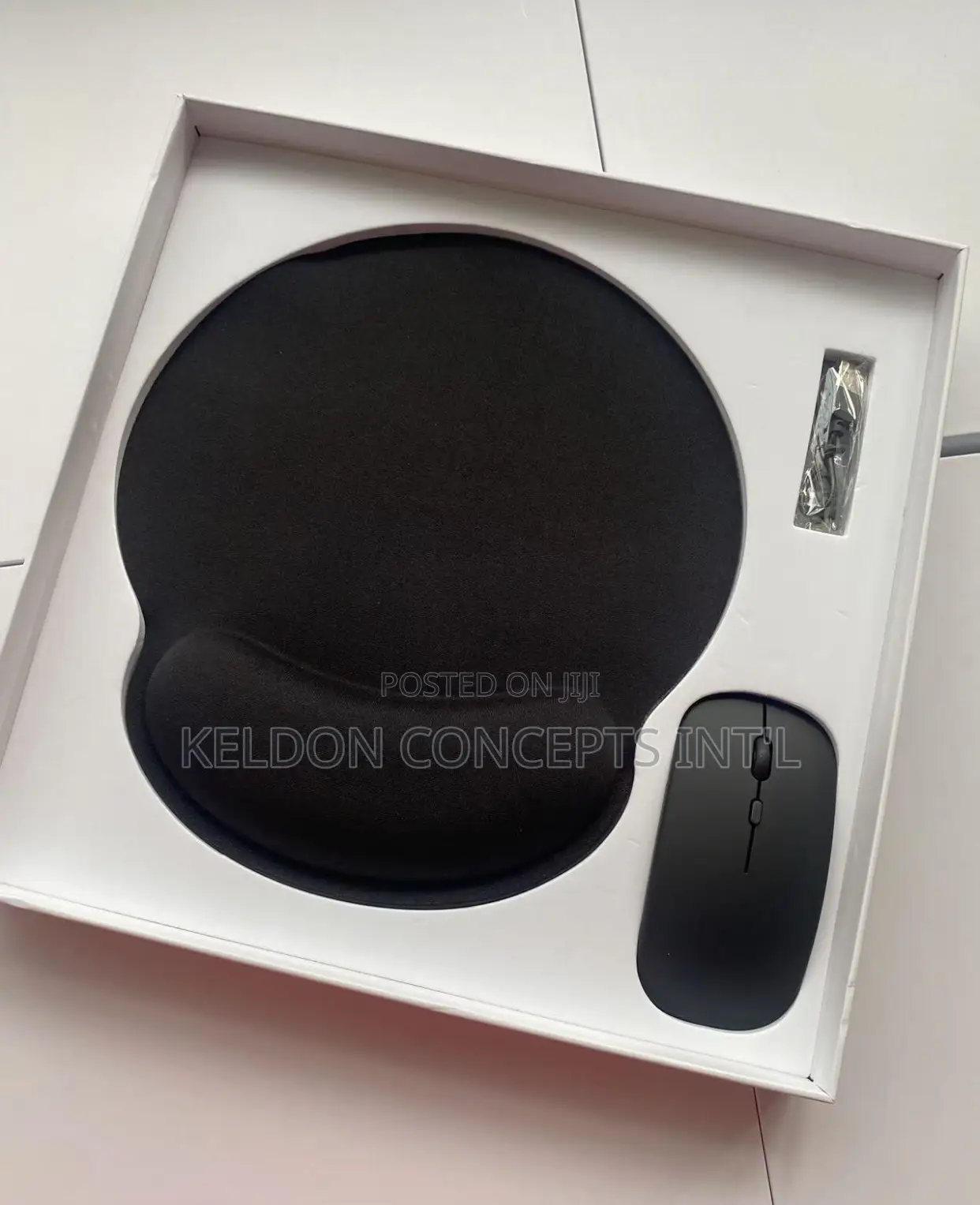 Wireless Mouse and Mousepad Combo Set