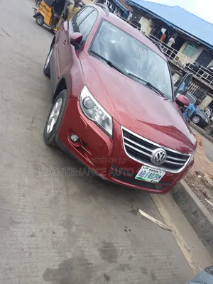 Volkswagen Tiguan S 2011 Red