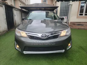 Toyota Camry LE 4dr Sedan (2.5L 4cyl 6A) 2013 Gray
