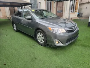 Toyota Camry LE 4dr Sedan (2.5L 4cyl 6A) 2013 Gray