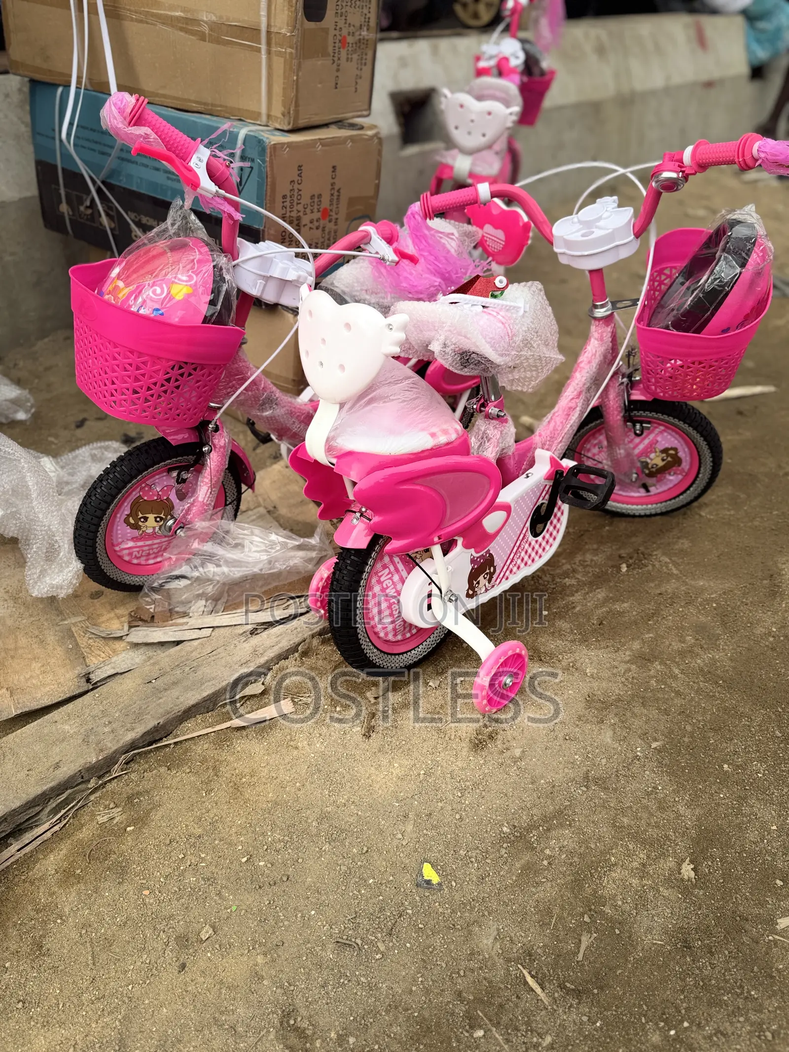12’ Princess Bicycle With Helment