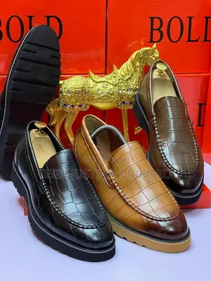 Bold Men's Flat Shoes