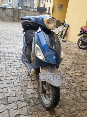 Piaggio Scooter 2011 Blue