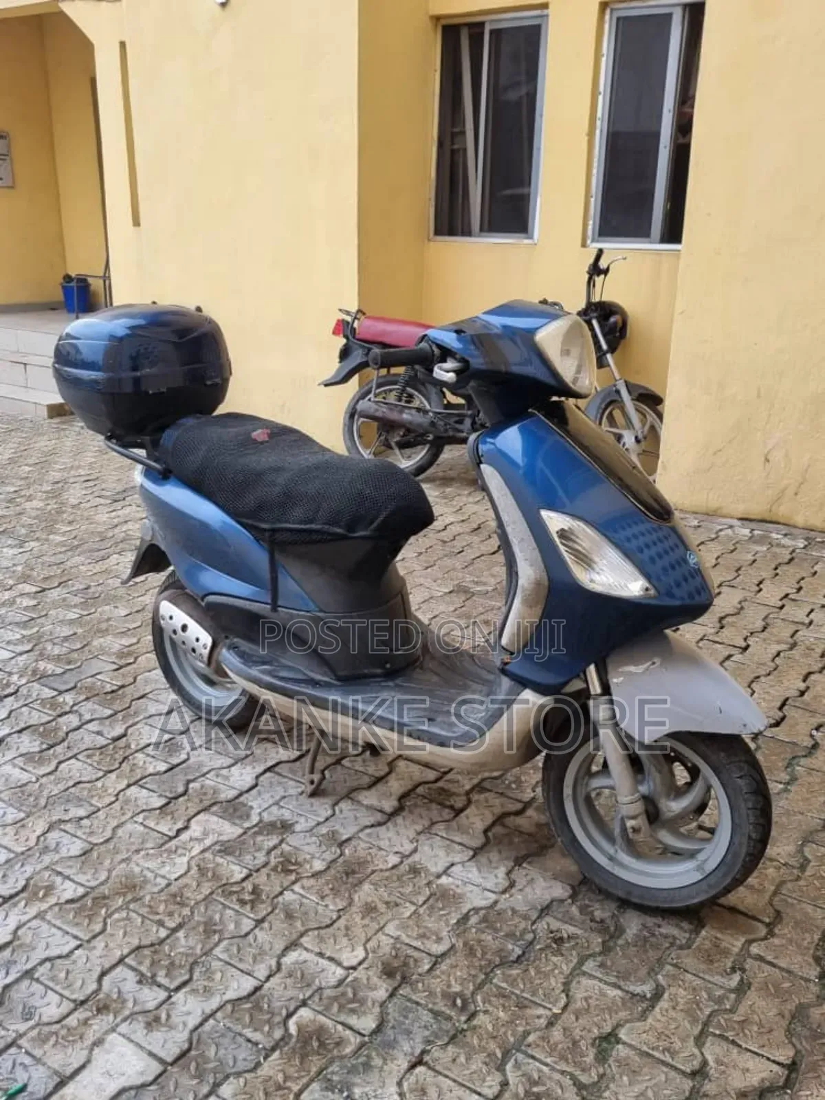 Piaggio Scooter 2011 Blue