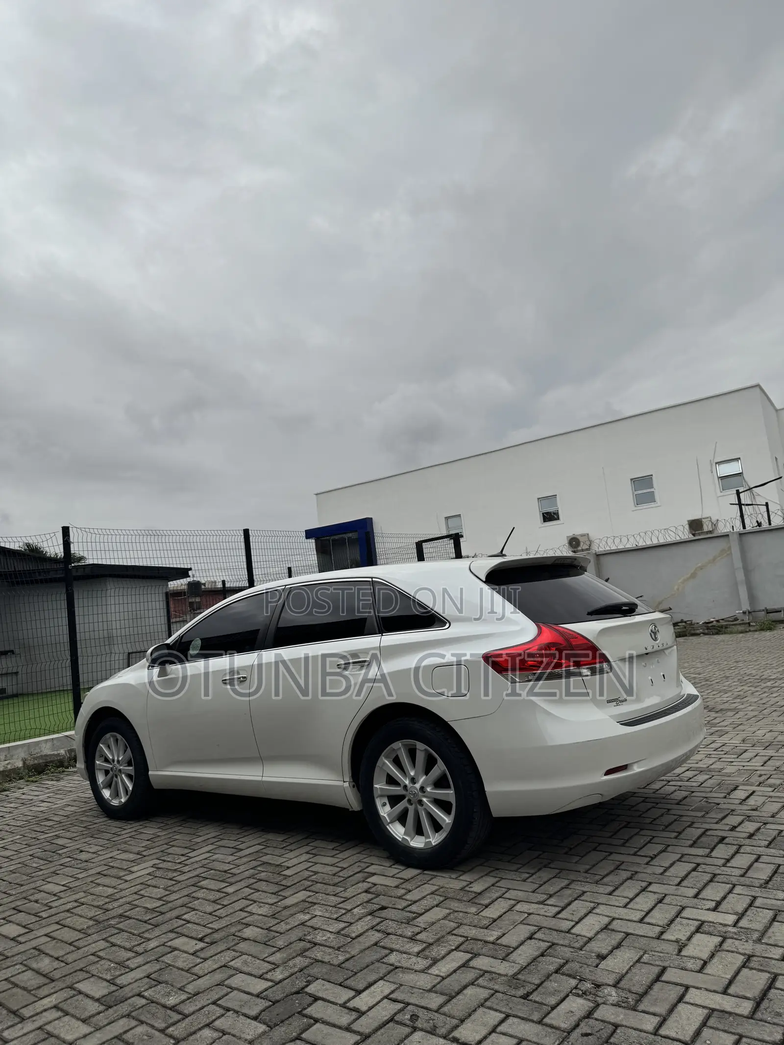 Toyota Venza AWD 2012 White