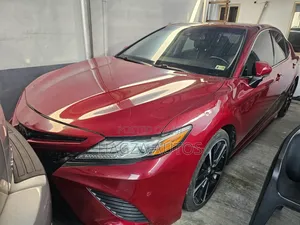 Toyota Camry XSE V6 FWD (3.5L 6cyl 8AM) 2018 Red