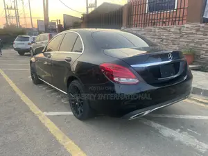 Mercedes-Benz C300 Base 4dr RWD Sedan (2.0L 4cyl 7A) 2015 Black