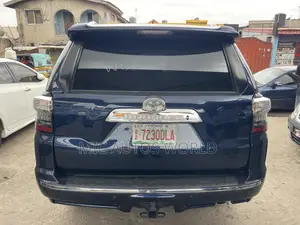 Toyota 4-Runner 2018 Blue
