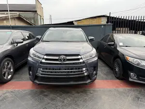 Toyota Highlander Limited Platinum 4x2 V6 (3.5L 6cyl 8A) 2018 Blue