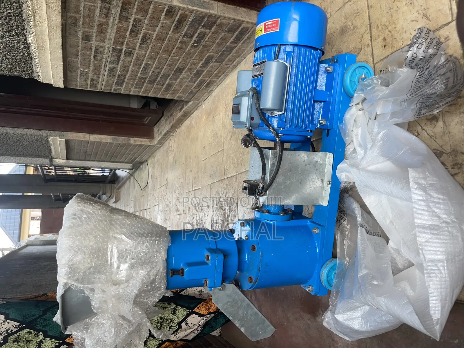 Feed Maker