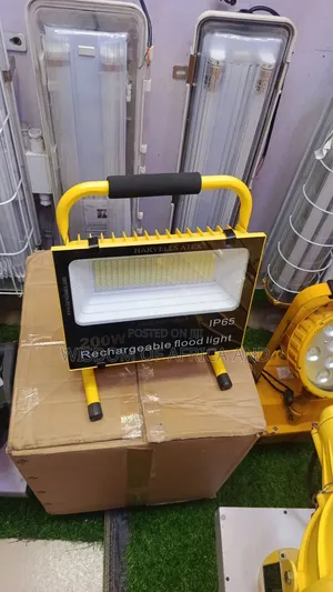 Rechargeable Batteries Light for Warehouse and Workshop