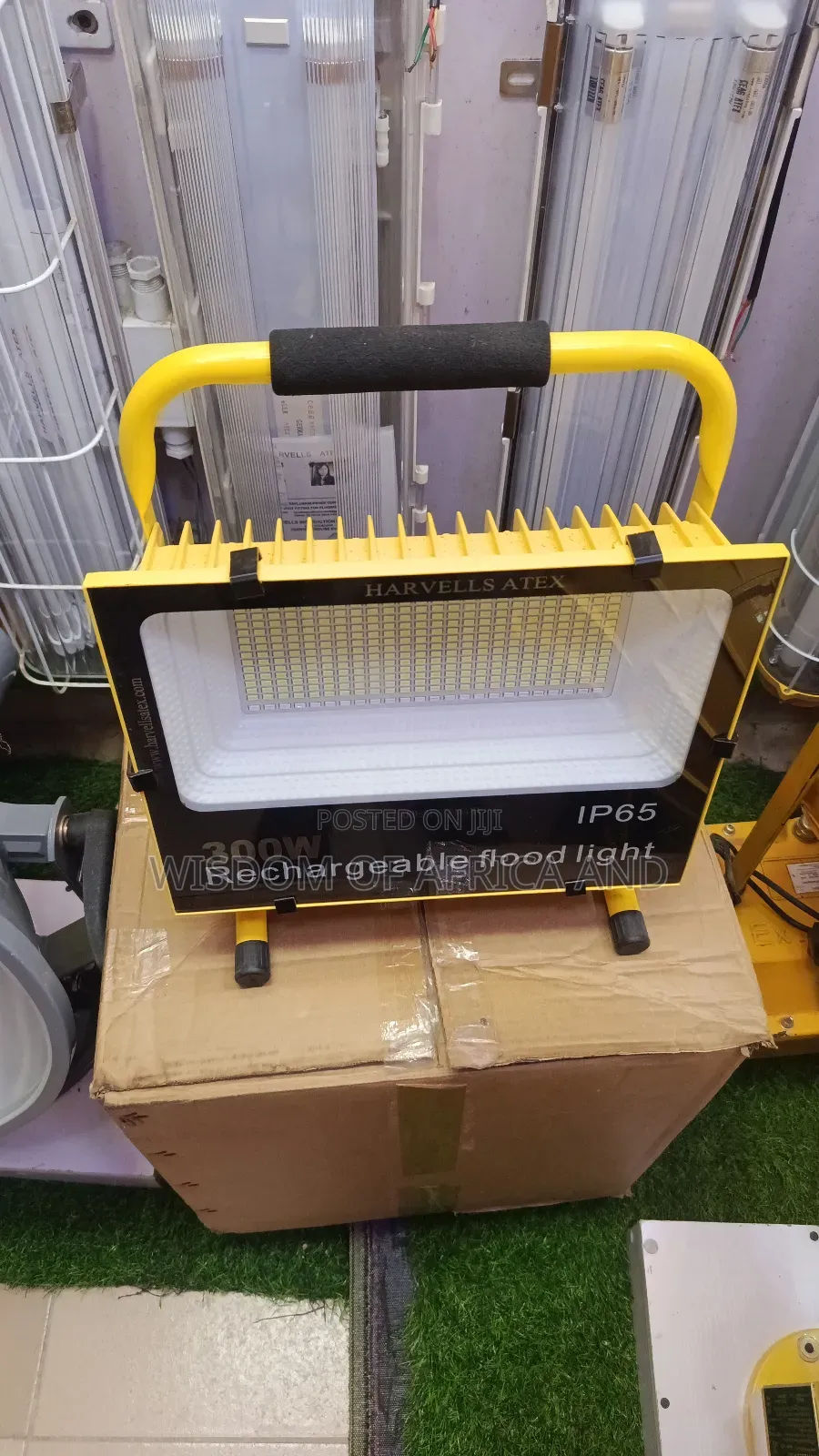 Rechargeable Batteries Light for Warehouse and Workshop