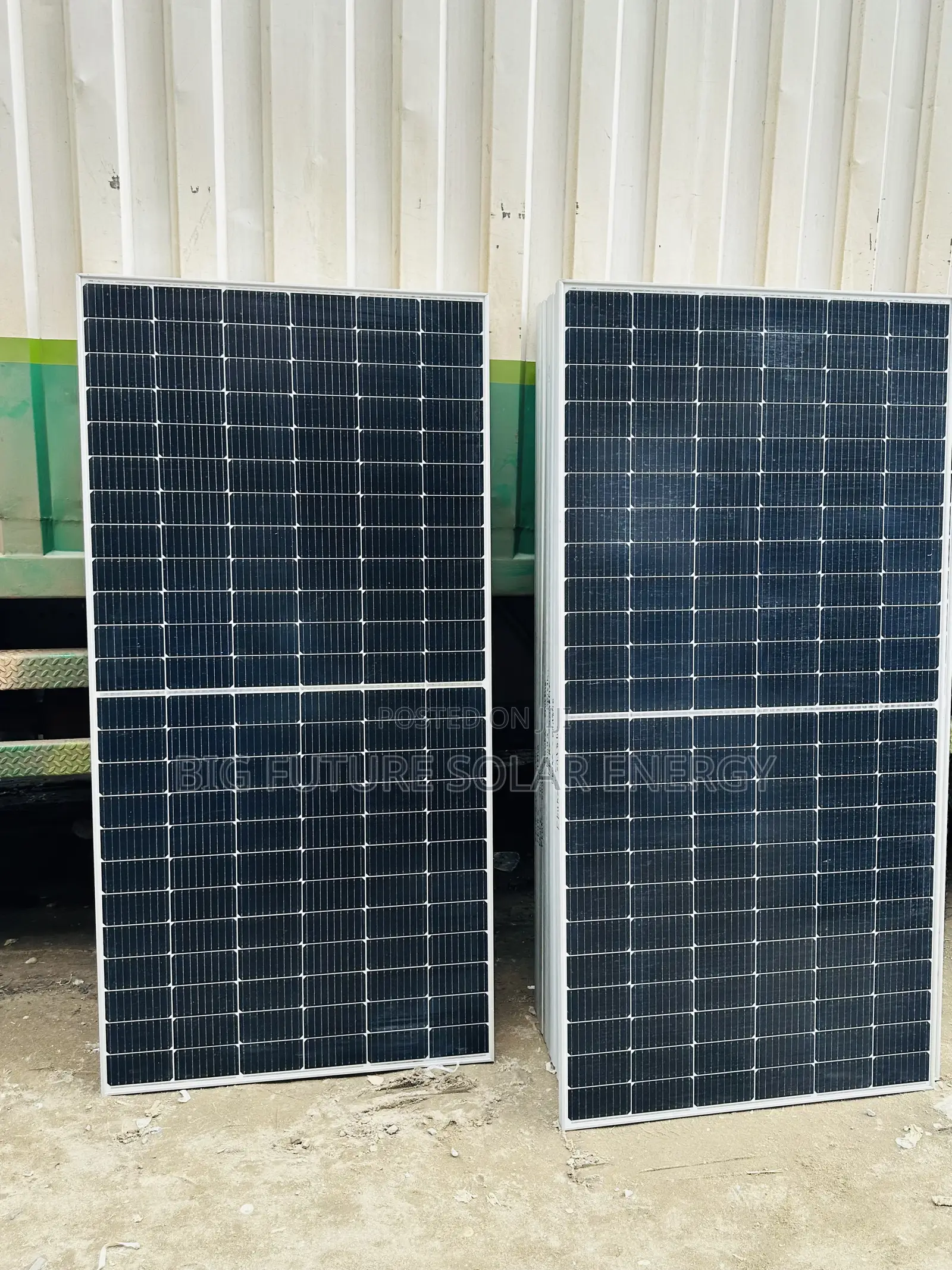 600watts Bificial Longi Solar Panel 144c