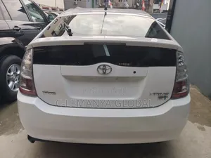 Toyota Prius HSD Hybrid 2004 White