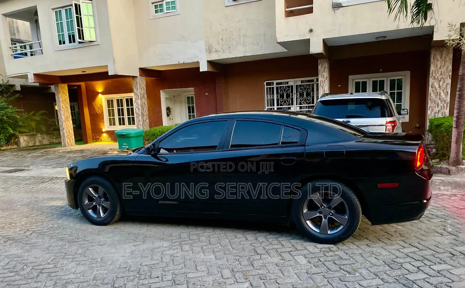 Dodge Charger 2012 Black