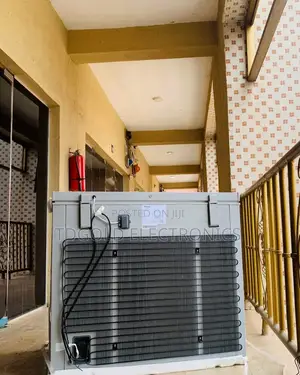 Hisense Freezer 420l