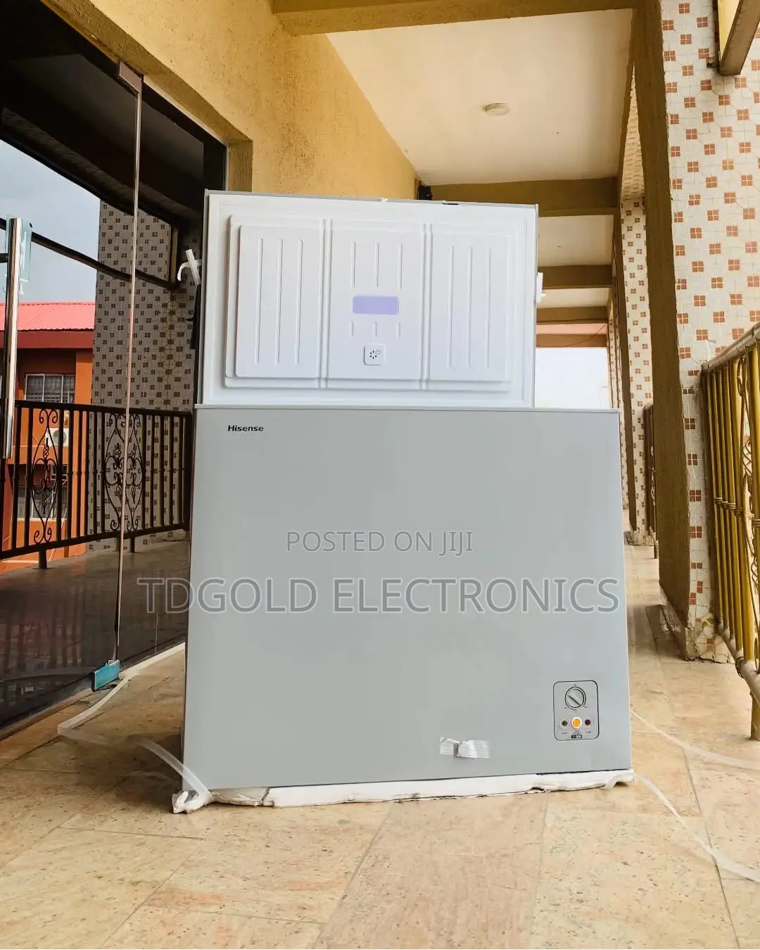 Hisense Freezer 420l
