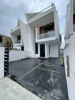 4bdrm Duplex in Ikota for sale