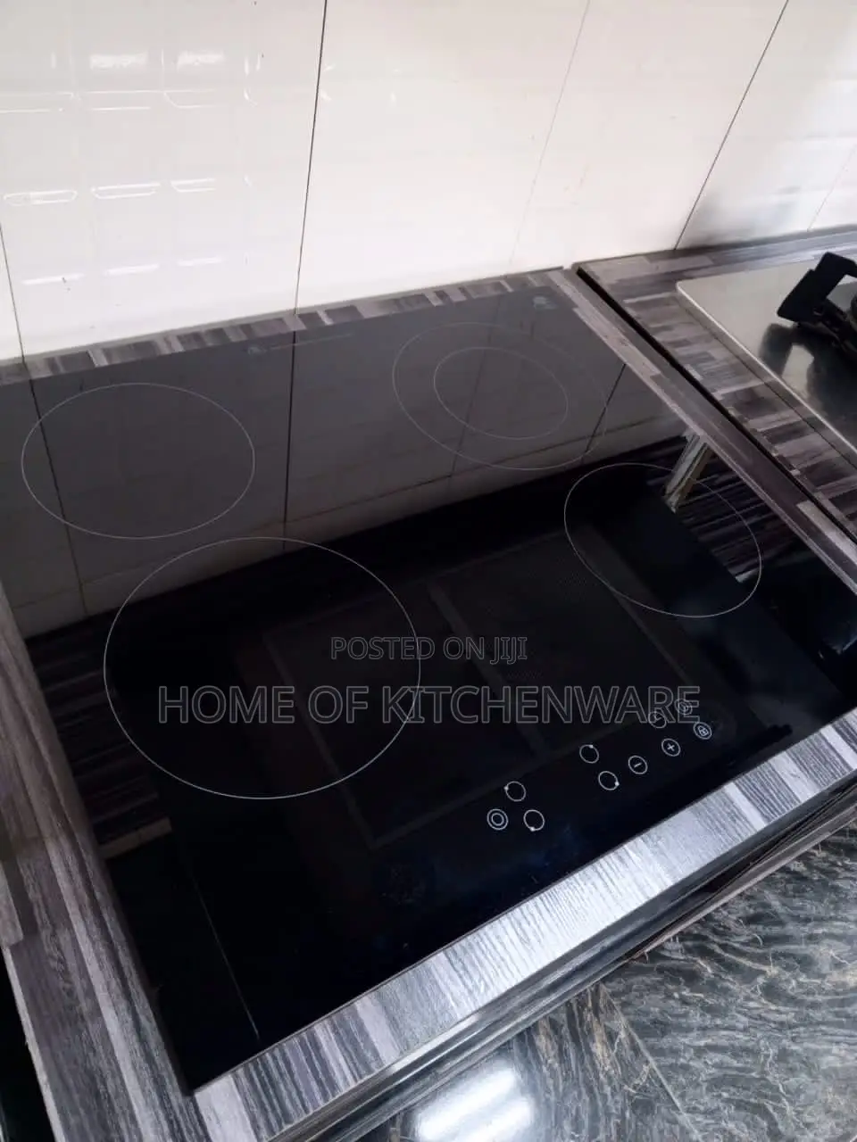 Electric 4 Burner Inbuilt Hub