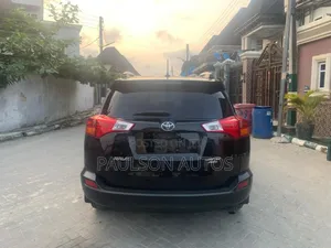 Toyota RAV4 Limited 4dr SUV AWD (2.5L 4cyl 6A) 2014 Black