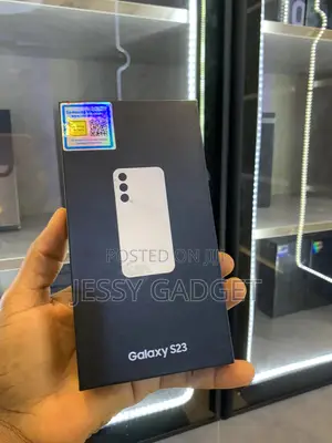 New Samsung Galaxy S23 256 GB