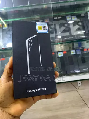 New Samsung Galaxy S25 Ultra 256 GB