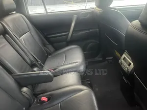 Toyota Highlander Sport 2010 Red