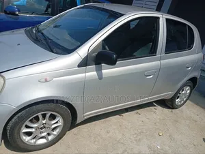 Toyota Yaris 1.4 D-4D 2005 Silver