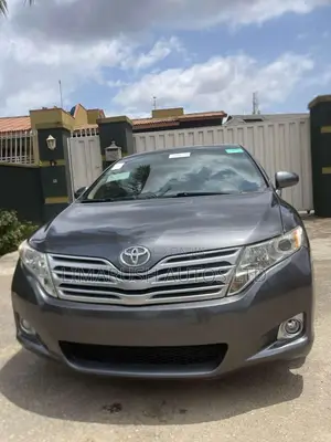 Toyota Venza V6 2011 Gray
