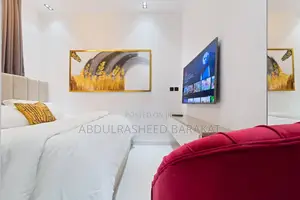 Spacious Studio With Netflix and Lot More