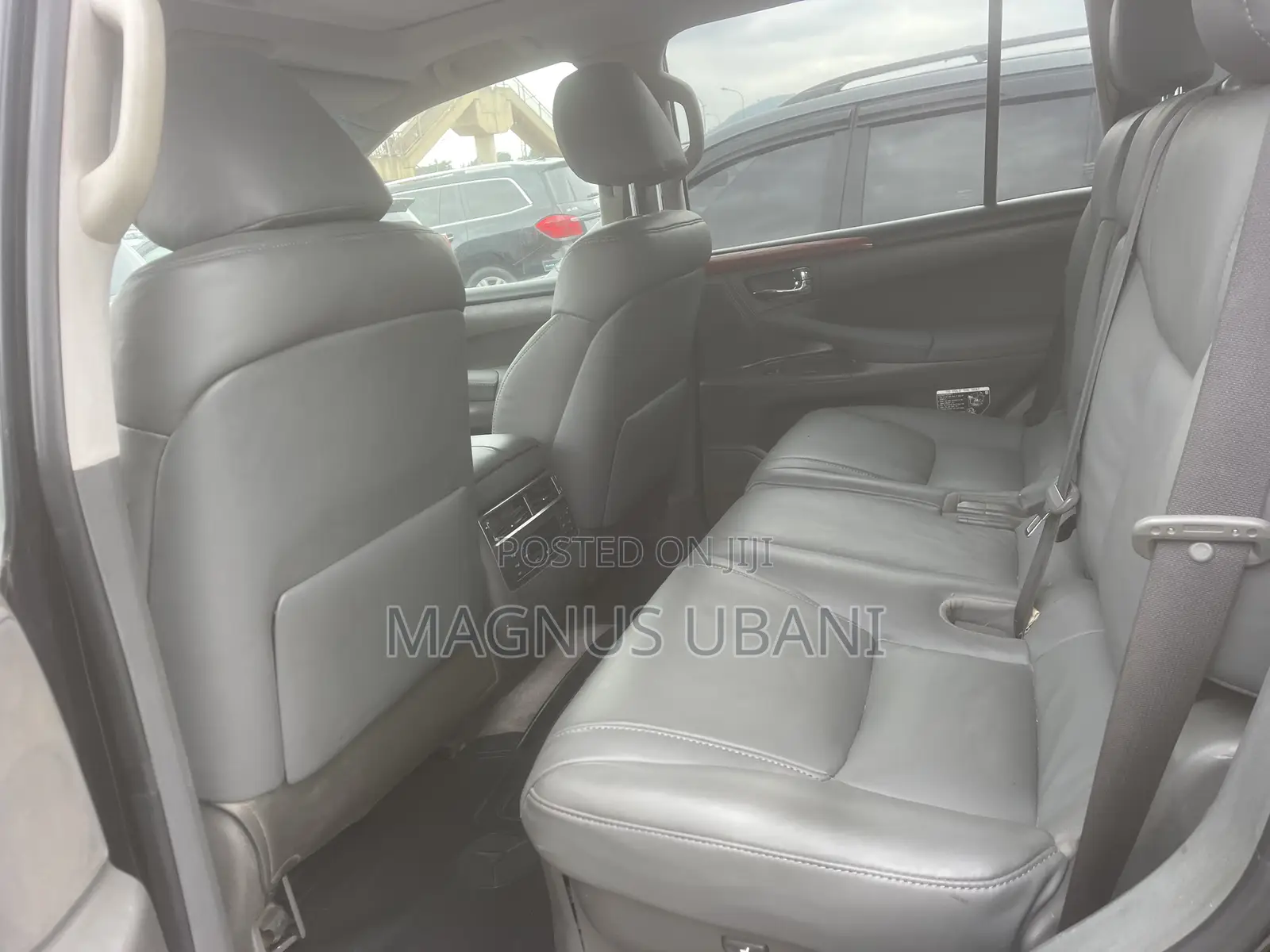 Lexus LX 570 2010 Black