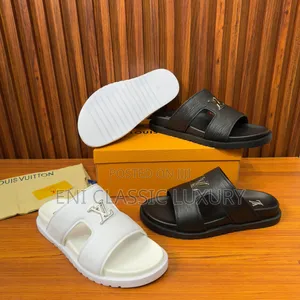 Pure Quality Luxury Designer Men's Slippers Louis Vuitton Well Branded